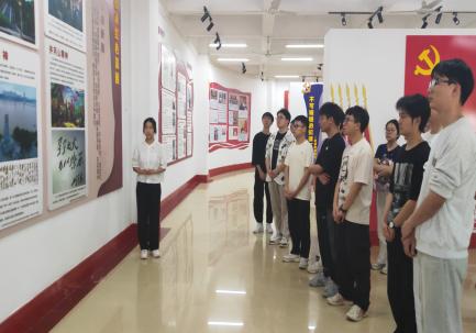 参观2026世界杯官网廉洁文化教育基地照片材料5